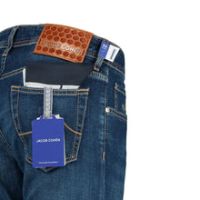 Afbeelding in Gallery-weergave laden, JACOB COHEN JEANS NICK (J622) slimfit ART.NR. 3731-461D
