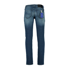 Afbeelding in Gallery-weergave laden, A JACOB COHEN JOGJEANS NICK (J622) slimfit ART.NR. 3588-360
