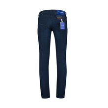 Afbeelding in Gallery-weergave laden, A JACOB COHEN JEANS NICK (J622) slimfit ART.NR. 3747-197
