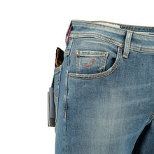 Afbeelding in Gallery-weergave laden, A JACOB COHEN JEANS NICK (J622) slimfit ART.NR. 3870-349
