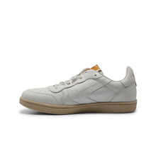 Afbeelding in Gallery-weergave laden, VALSPORT WHITE SNEAKER VINTAGE LOOK
